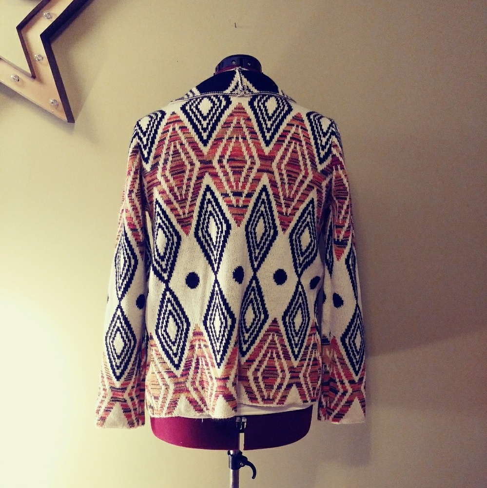 Open-Front Geometric Pattern Cardigan Sweater - Cream & Rust - Picture 7 of 8